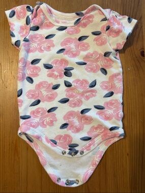 Floral Pink Short-Sleeve Baby Bodysuit with Navy Leaf Print
